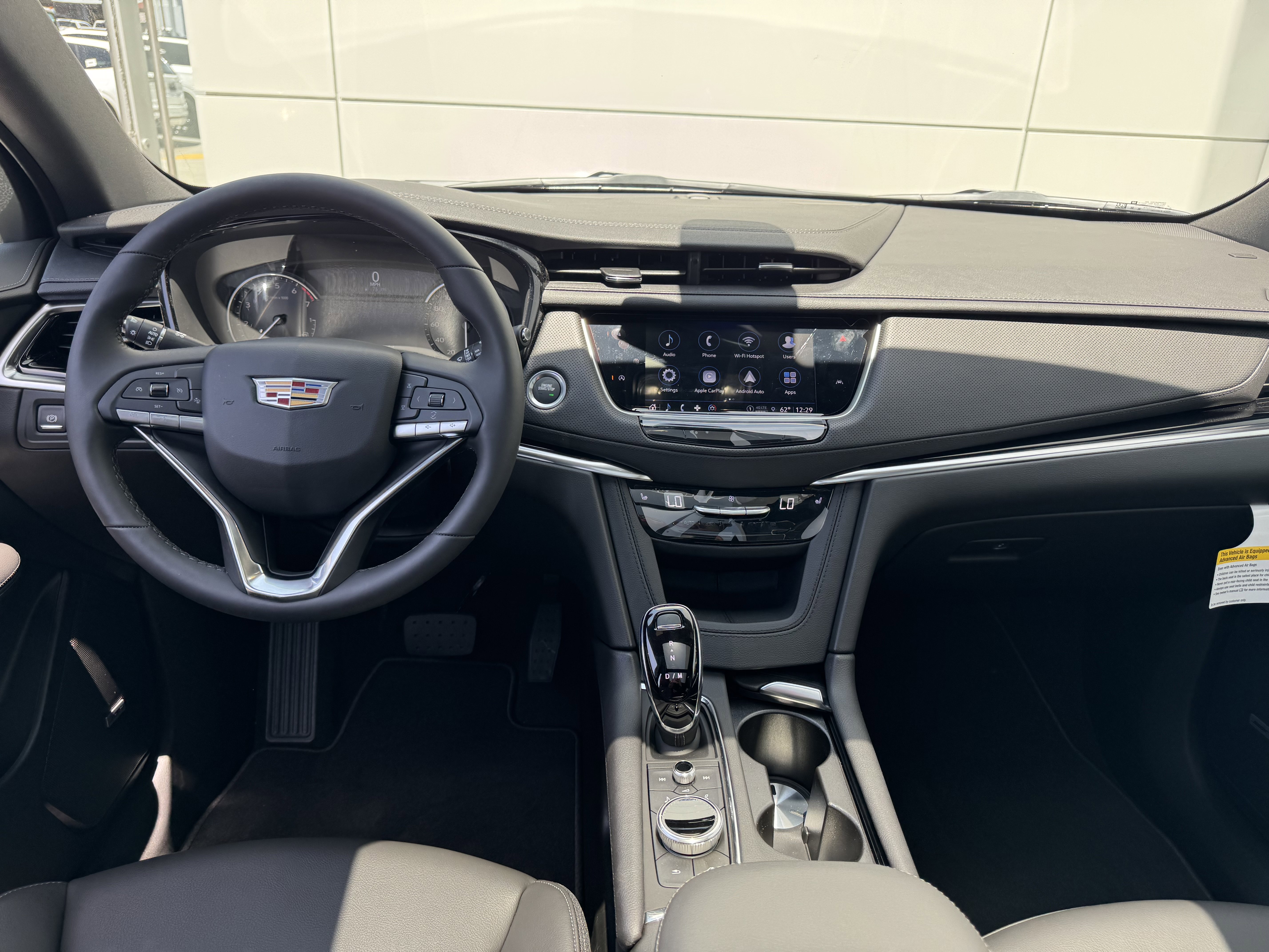 New 2025 Cadillac XT6 Luxury image 21