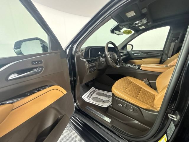 Used 2023 Cadillac Escalade Sport w/ LPO, ONYX Package AWD/4WD video 2