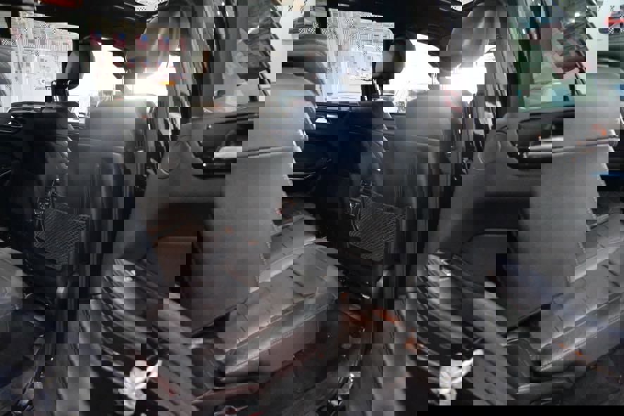 Used 2017 Mercedes-Benz GLS 550 4MATIC image 25