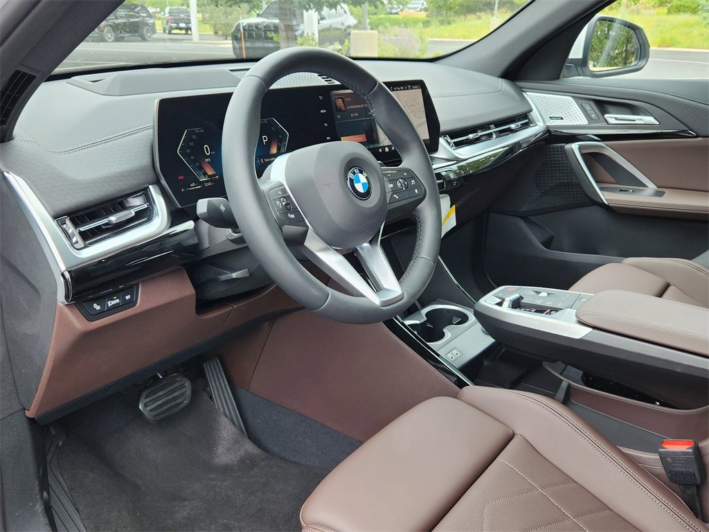 New 2025 BMW X2 xDrive28i image 10