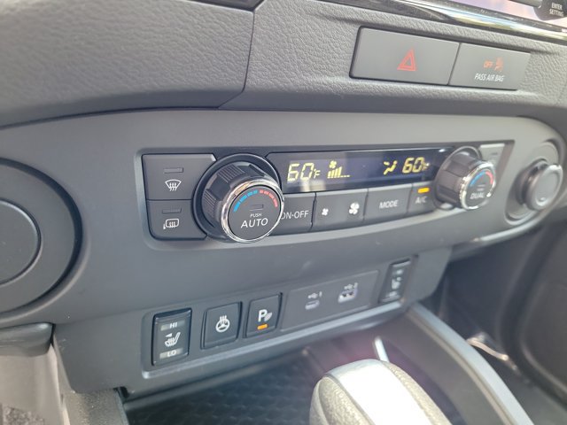 Used 2023 Nissan Frontier SV w/ SV Convenience Package RWD image 29