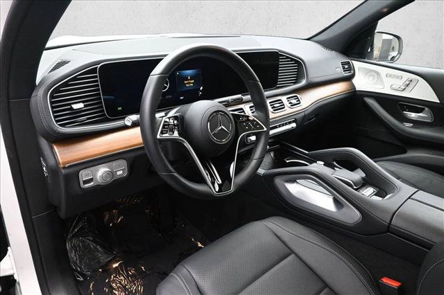Used 2026 Mercedes-Benz GLS 450 4MATIC image 8