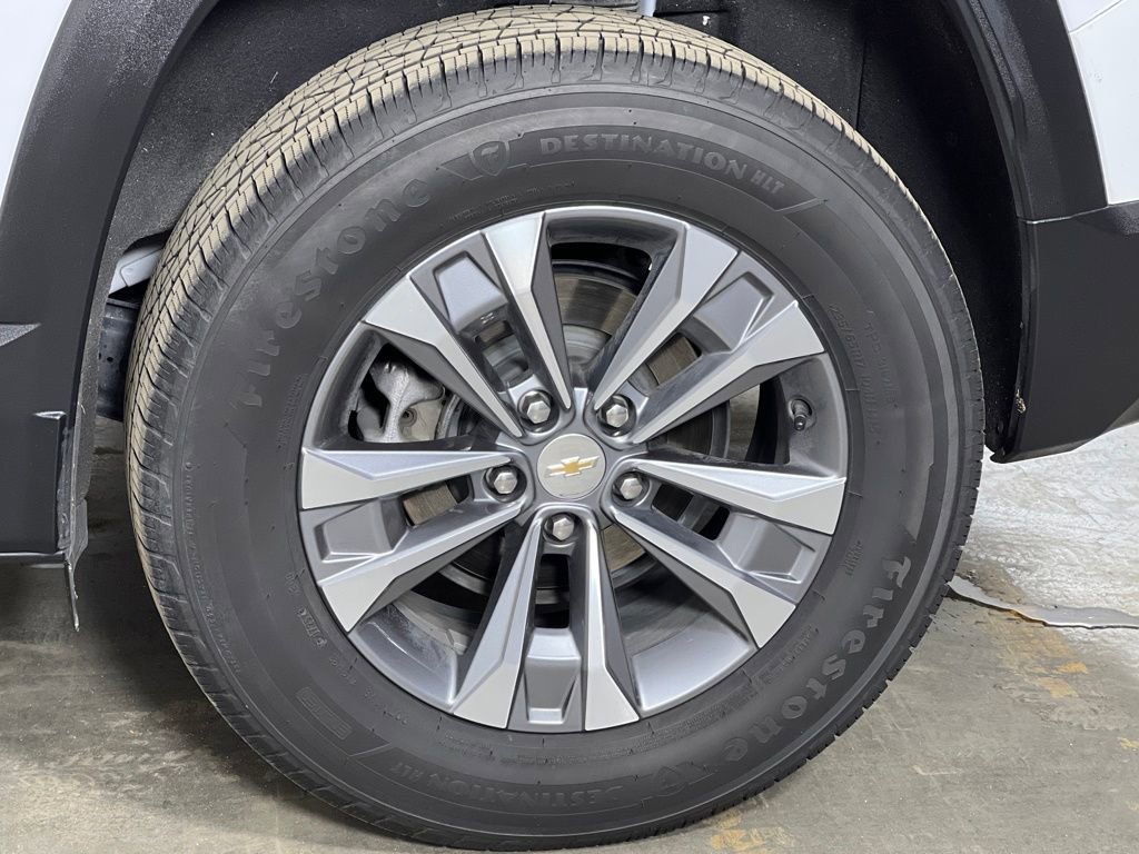 Used 2025 Chevrolet Equinox LT image 39