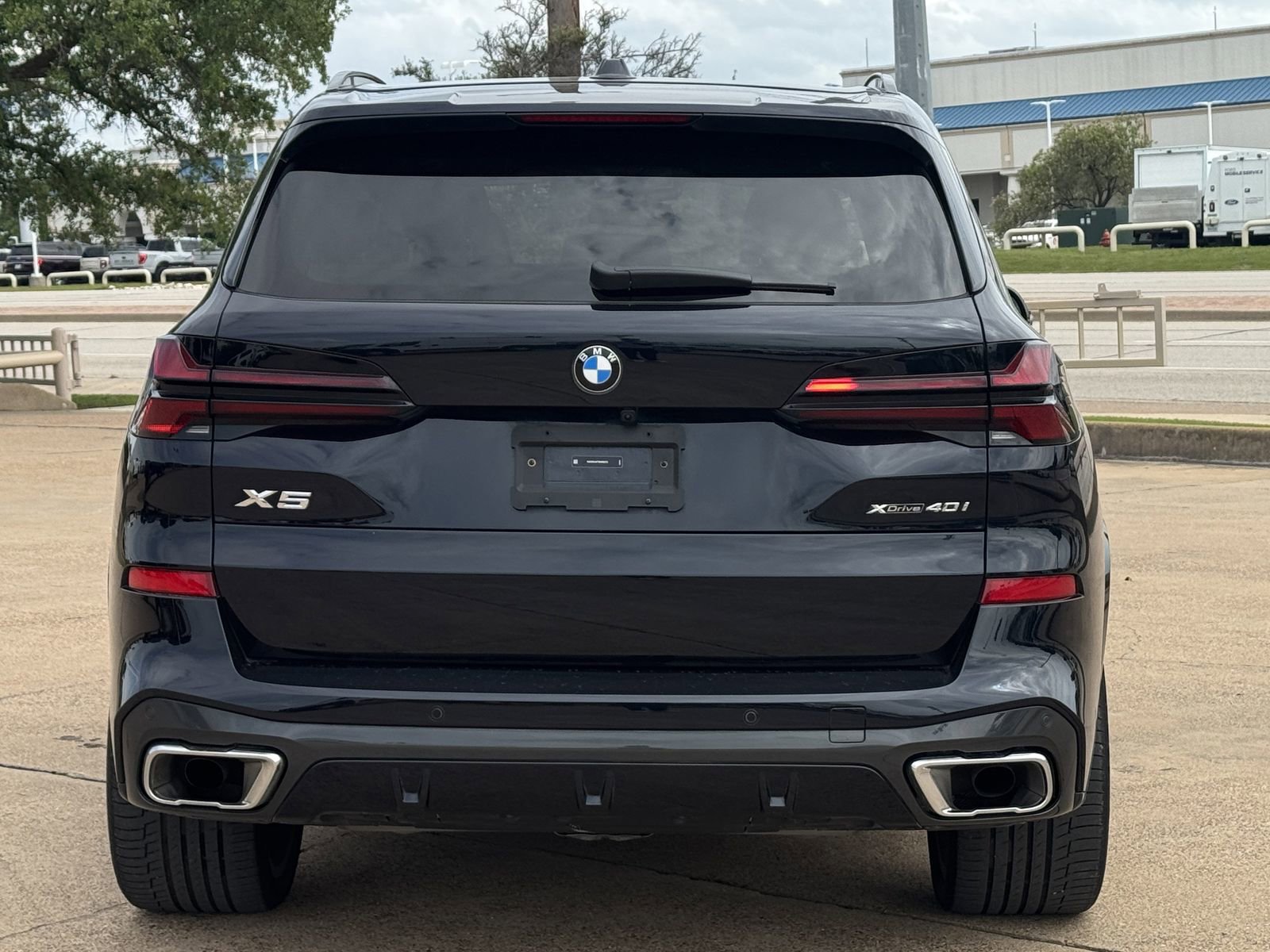 Used 2025 BMW X5 xDrive40i w/ M Sport Package AWD/4WD image 5