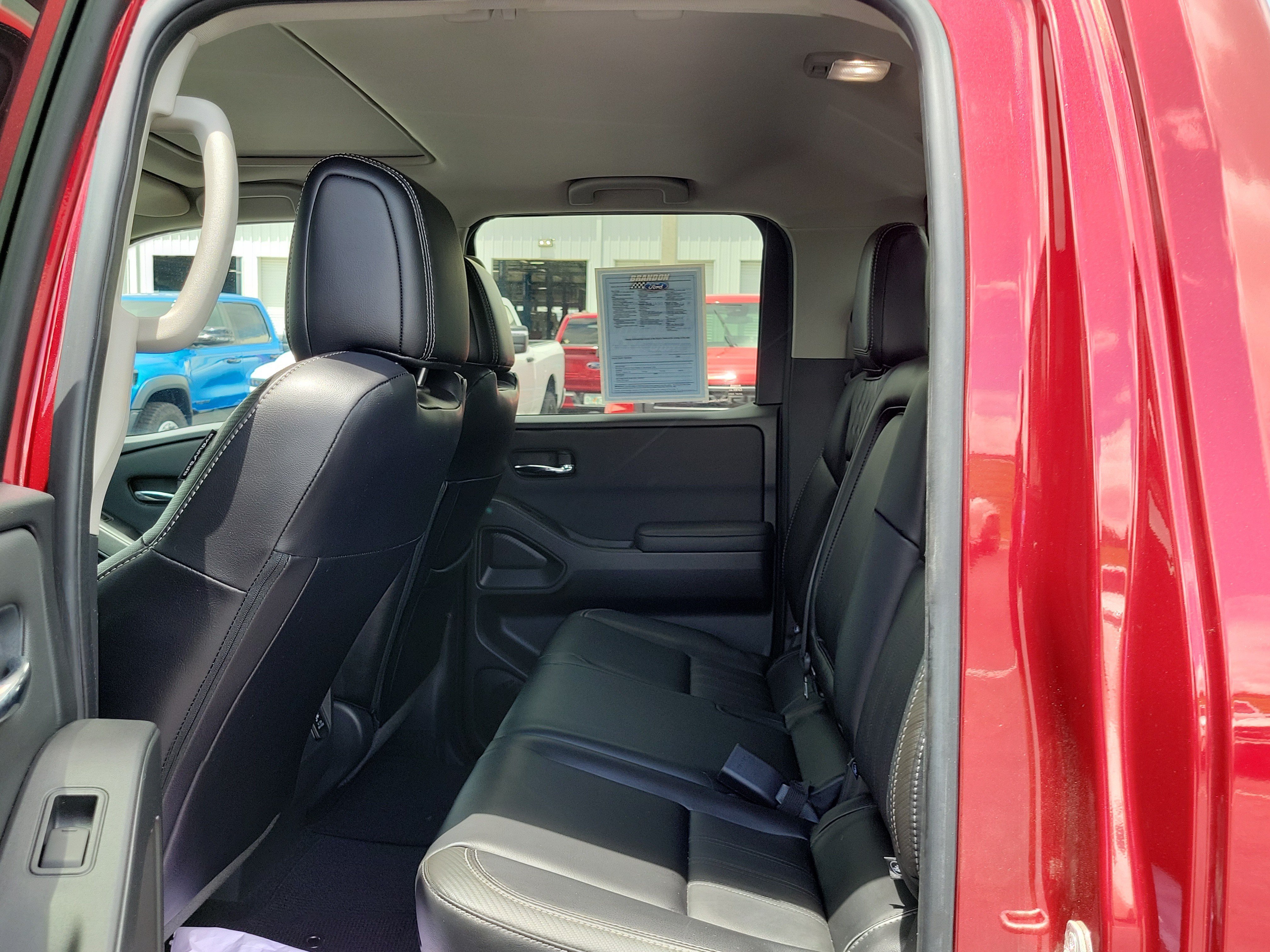 Used 2024 Nissan Frontier SL w/ Technology Package RWD image 13