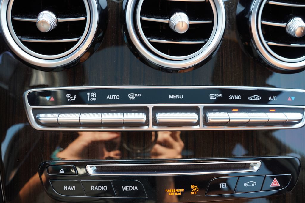 Used 2017 Mercedes-Benz GLC 43 AMG 4MATIC image 29