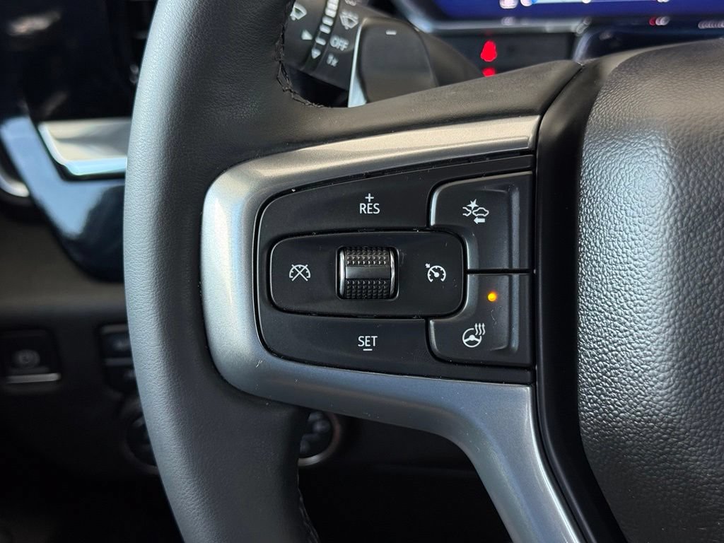 Used 2023 Chevrolet Silverado 1500 LTZ AWD/4WD image 33