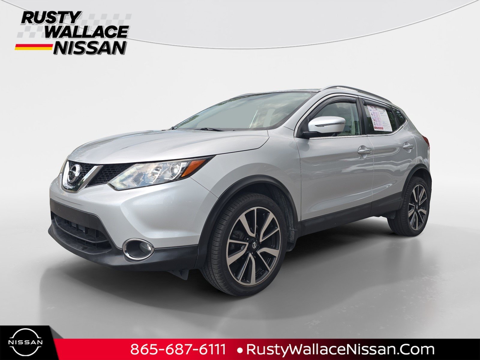 Used 2018 Nissan Rogue Sport SL FWD image 1