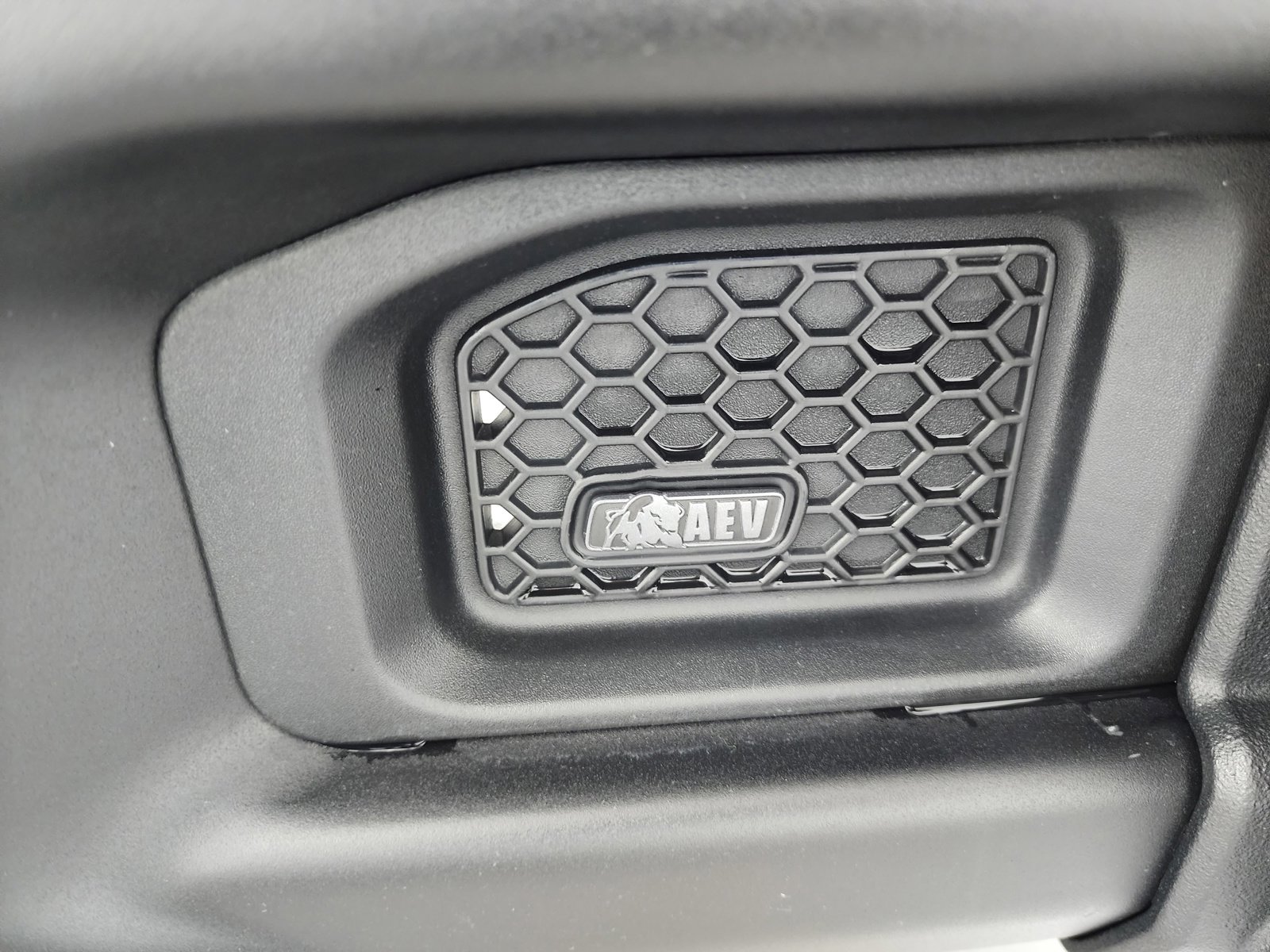 Used 2024 GMC Sierra 1500 AT4X image 25