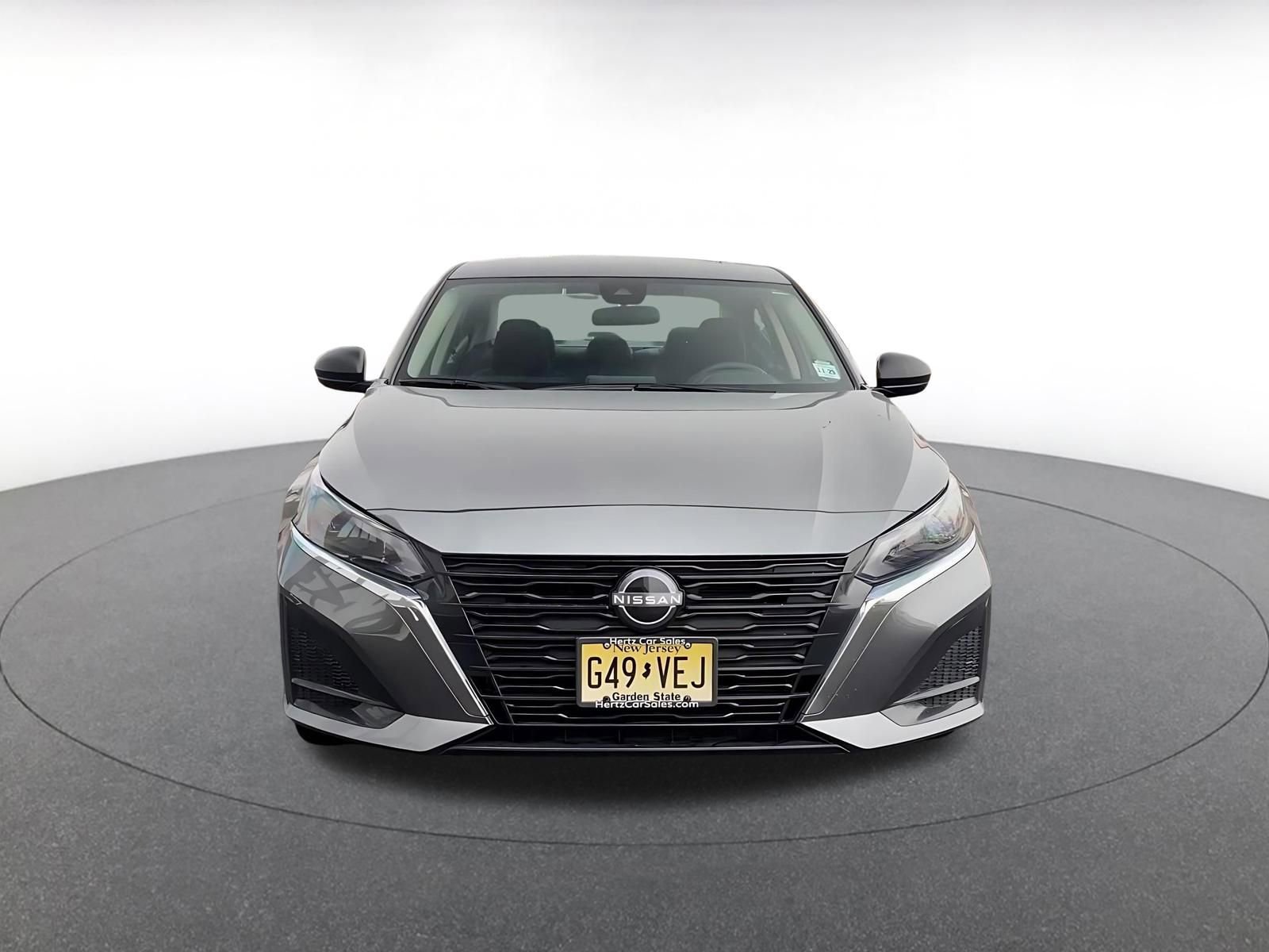 Used 2025 Nissan Altima 2.5 SV FWD image 4