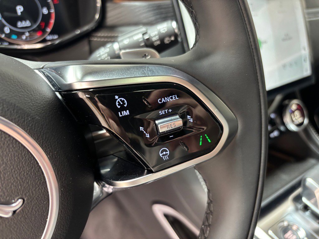 New 2026 Jaguar F-PACE R-Dynamic S image 19