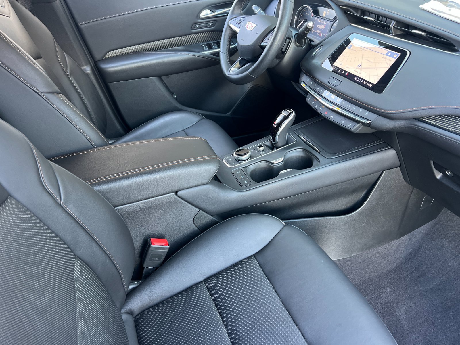 Certified 2022 Cadillac XT4 Sport AWD/4WD image 16
