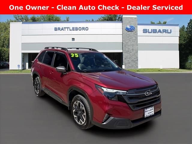 Used 2025 Subaru Forester Premium AWD/4WD image 1