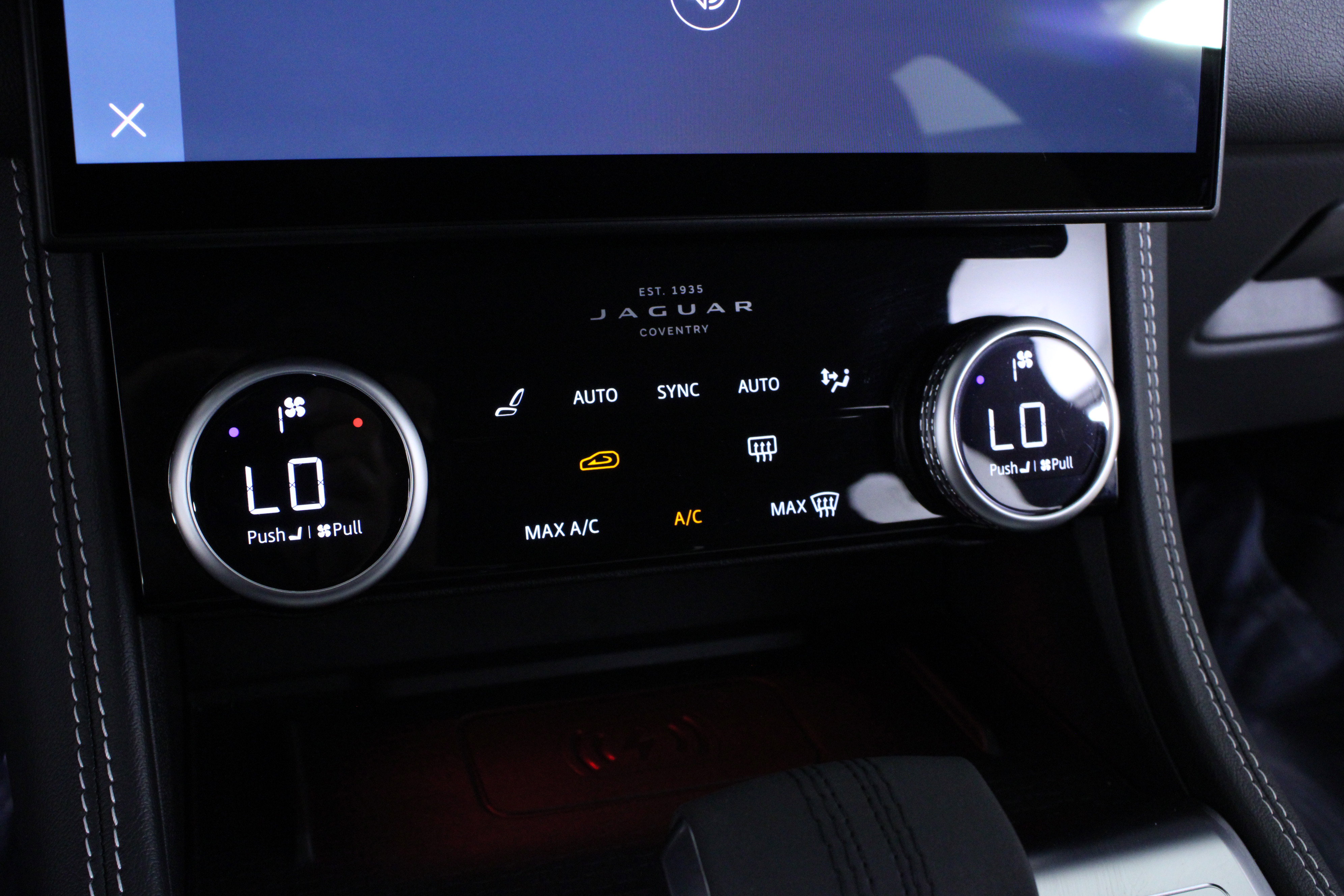 Certified 2026 Jaguar F-PACE R-Dynamic S image 29