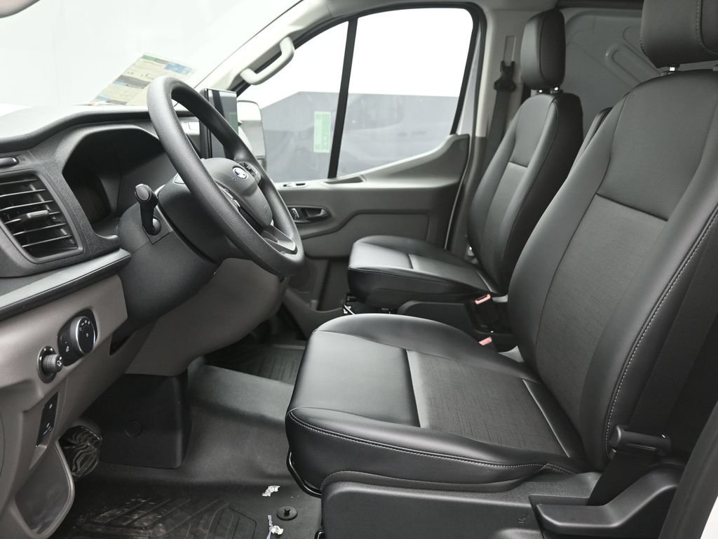 New 2026 Ford Transit 150 Low Roof RWD image 20