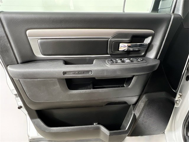 Used 2024 RAM 1500 Classic Warlock image 28