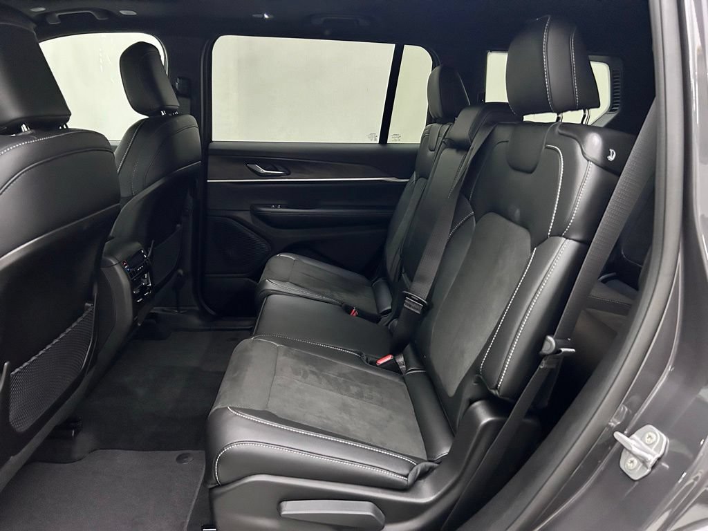 New 2026 Jeep Grand Cherokee L 4WD image 14