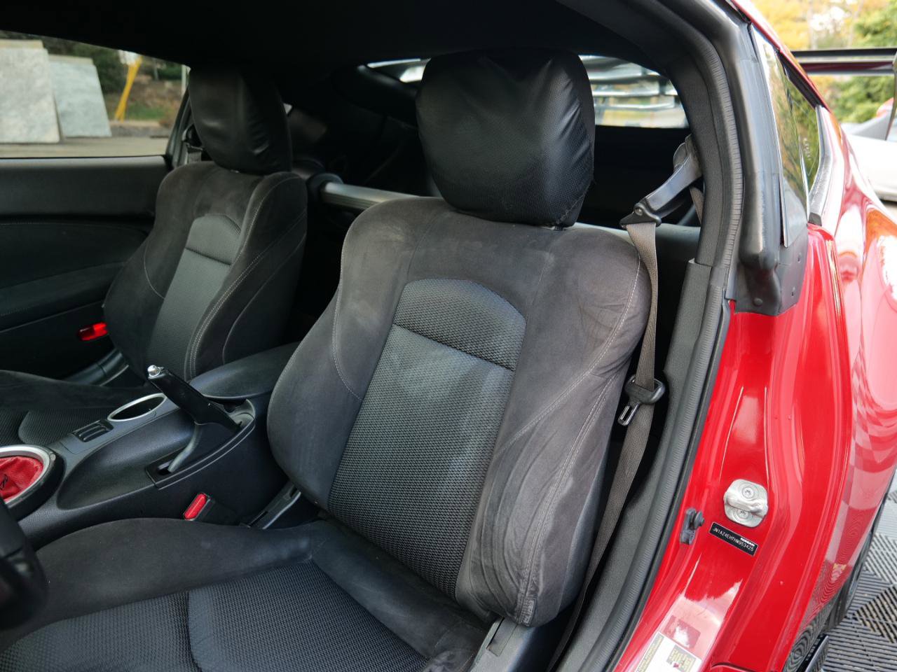 Used 2017 Nissan 370Z Coupe RWD image 18