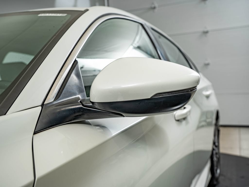Used 2018 Honda Accord EX-L image 9