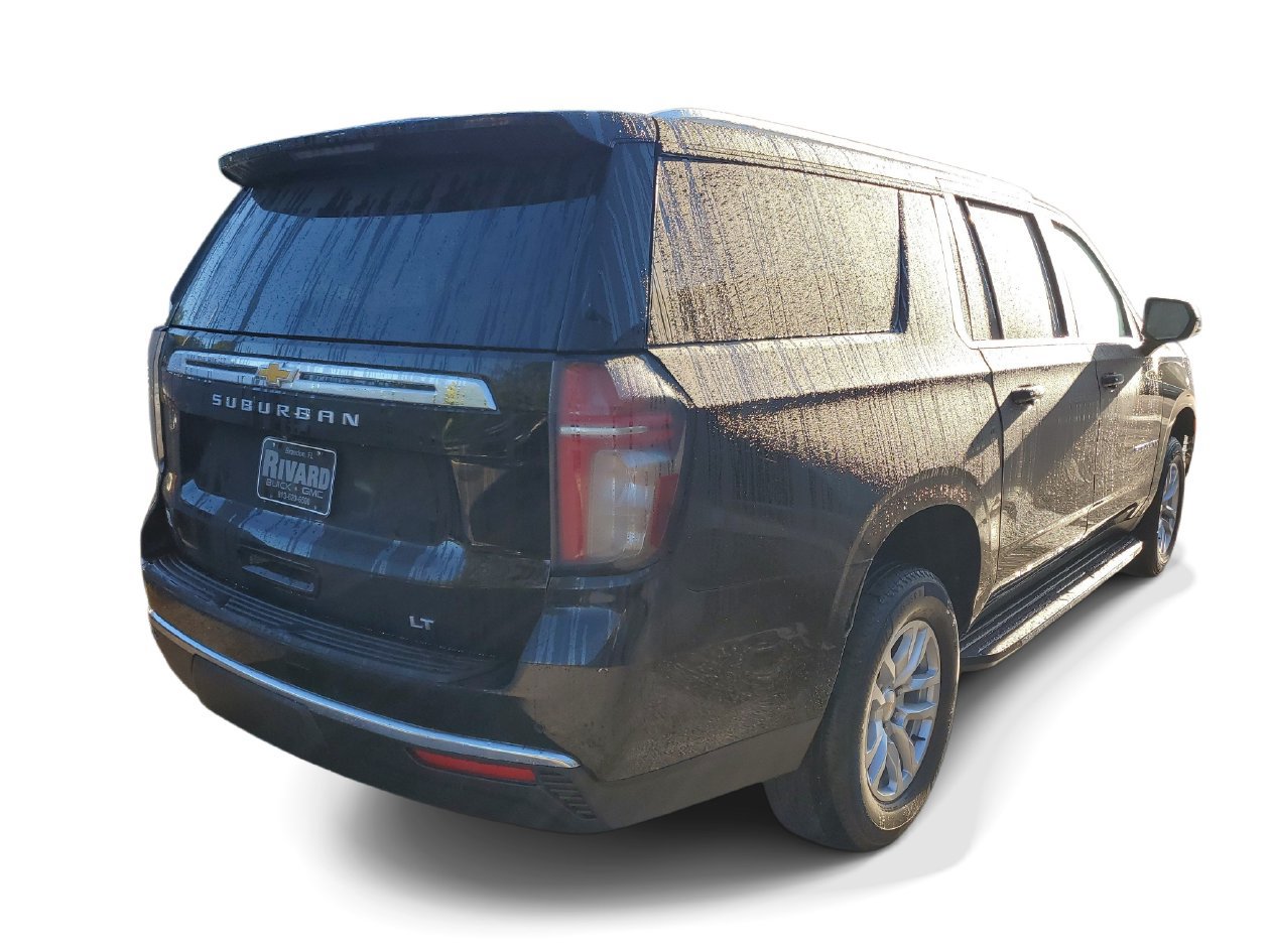 Used 2024 Chevrolet Suburban LT RWD image 4