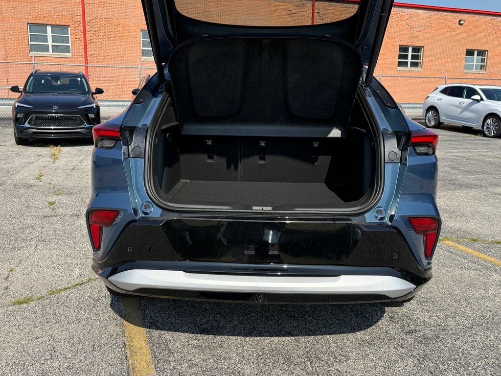 New 2026 Buick Envista Sport Touring w/ Convenience II Package FWD image 8
