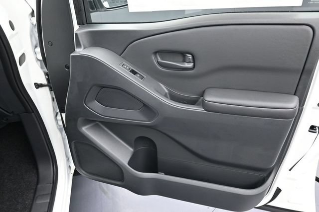 New 2026 Nissan Frontier SV w/ Tow Package RWD image 33