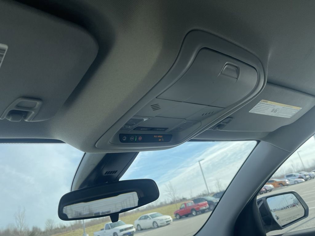 Used 2023 GMC Acadia SLE w/ Driver Convenience Package image 30