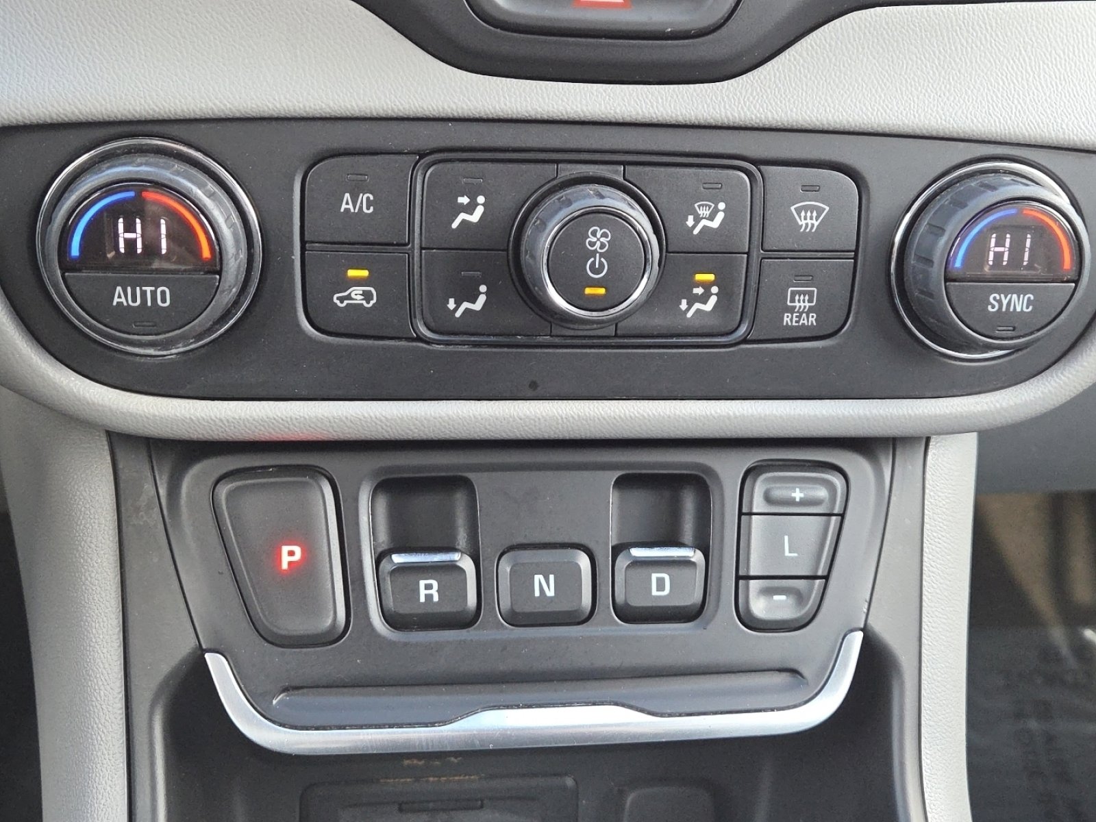 Used 2018 GMC Terrain SLT w/ Preferred Package image 27