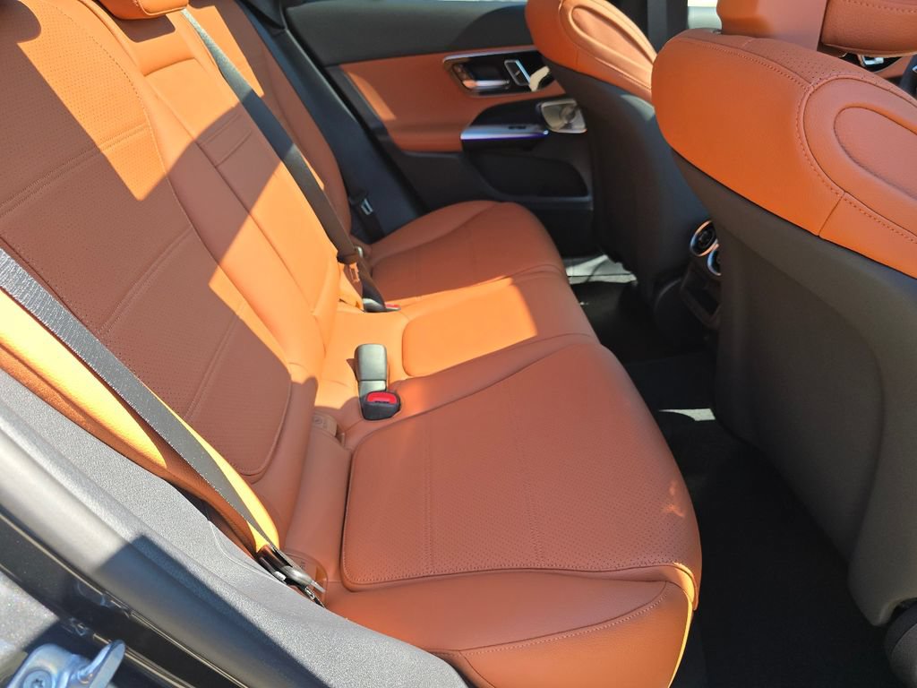 New 2027 Mercedes-Benz GLC 300 4MATIC image 21