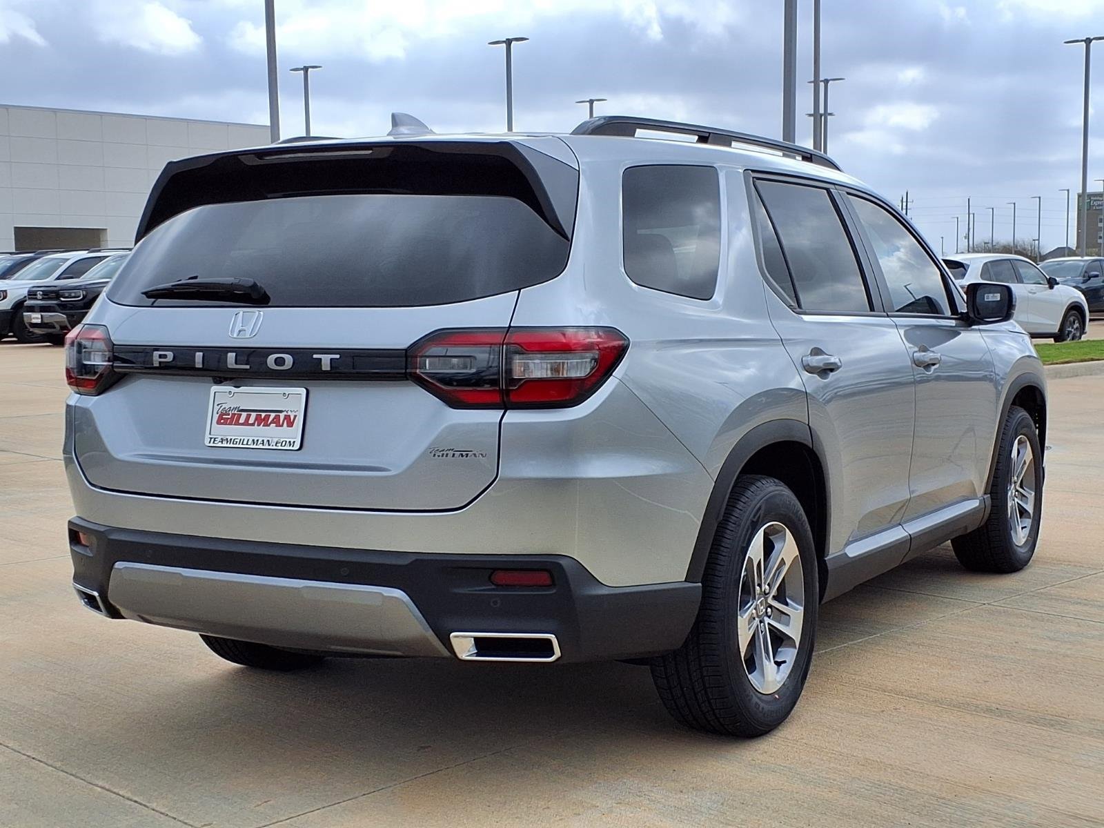 New 2026 Honda Pilot EX-L image 4