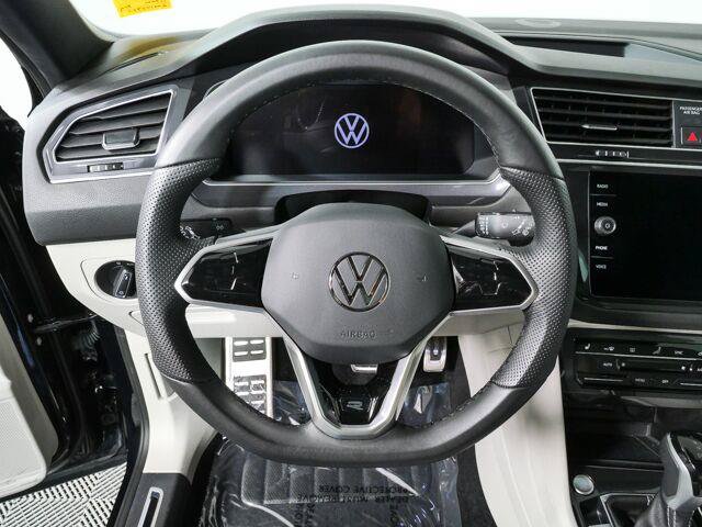 Used 2024 Volkswagen Tiguan SE R-Line FWD image 34