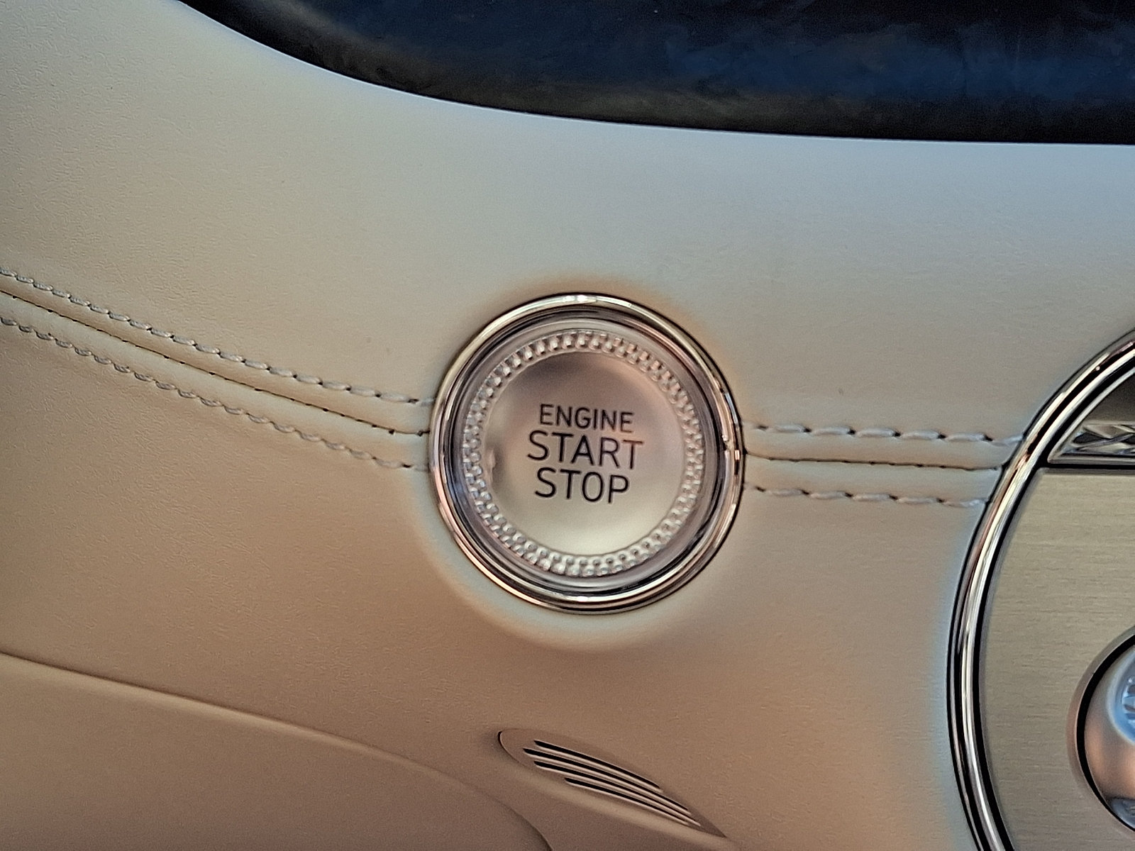 Certified 2026 Genesis G90 3.5T AWD/4WD image 27