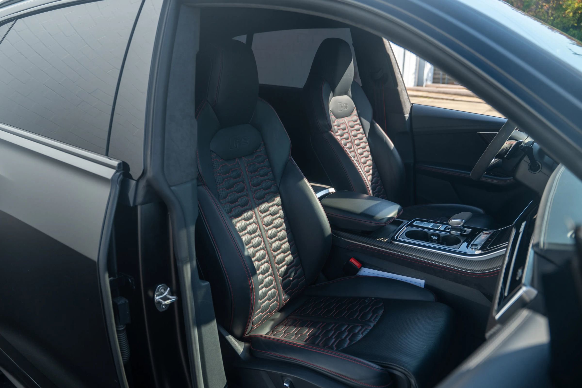 Used 2021 Audi RS Q8 image 3