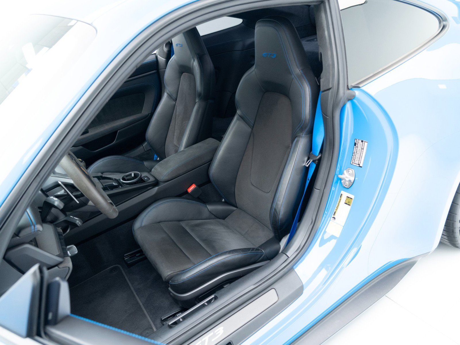 Certified 2022 Porsche 911 GT3 RWD image 4