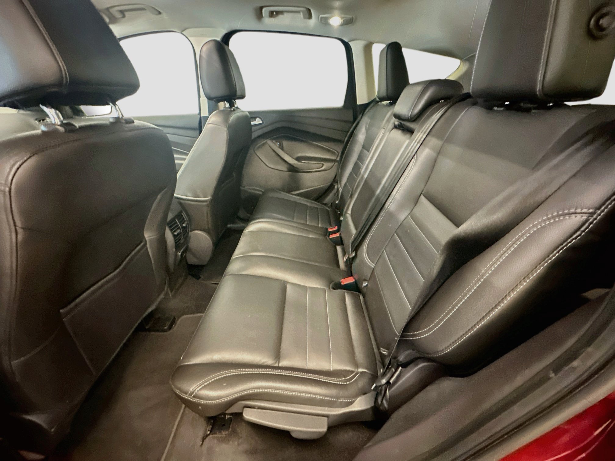 Used 2015 Ford Escape Titanium AWD/4WD image 29
