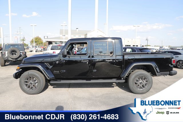 New 2025 Jeep Gladiator Sport