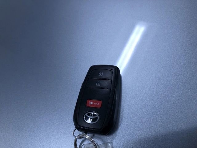 Certified 2025 Toyota Tacoma TRD Off-Road AWD/4WD image 23