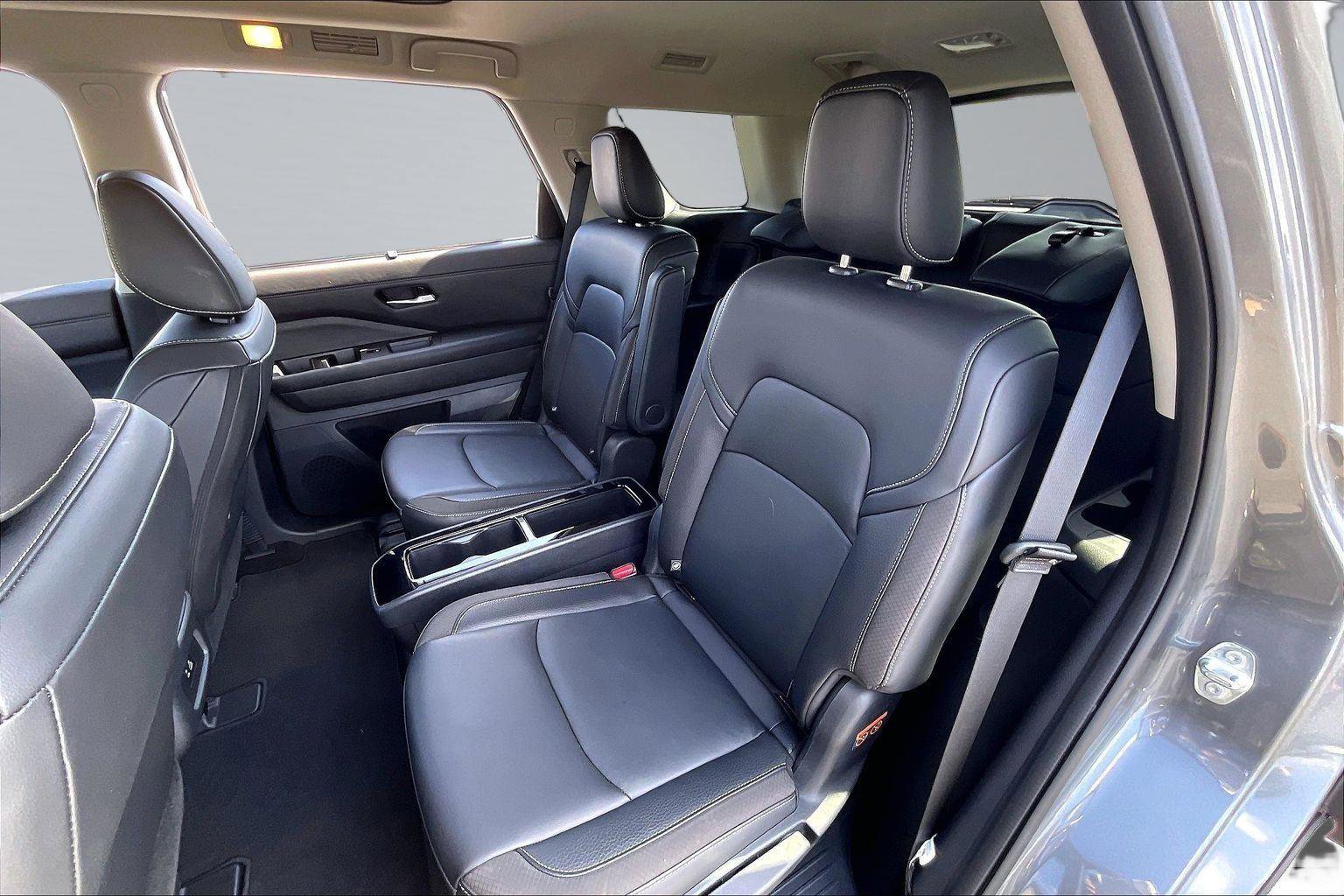 Certified 2024 Nissan Pathfinder SL w/ SL Premium Package image 27