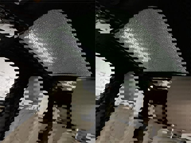 Used 2020 Land Rover Range Rover Velar R-Dynamic S image 19