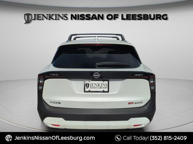 Certified 2025 Nissan Kicks SR image 7
