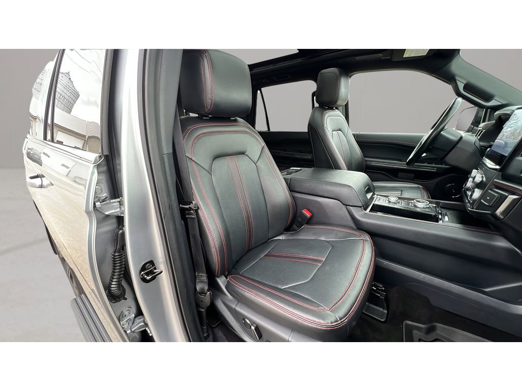 Used 2022 Ford Expedition Max Limited image 32