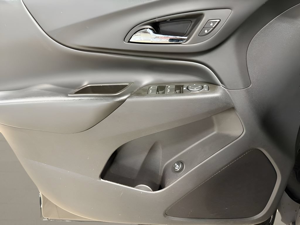 Used 2024 Chevrolet Equinox LT AWD/4WD image 30