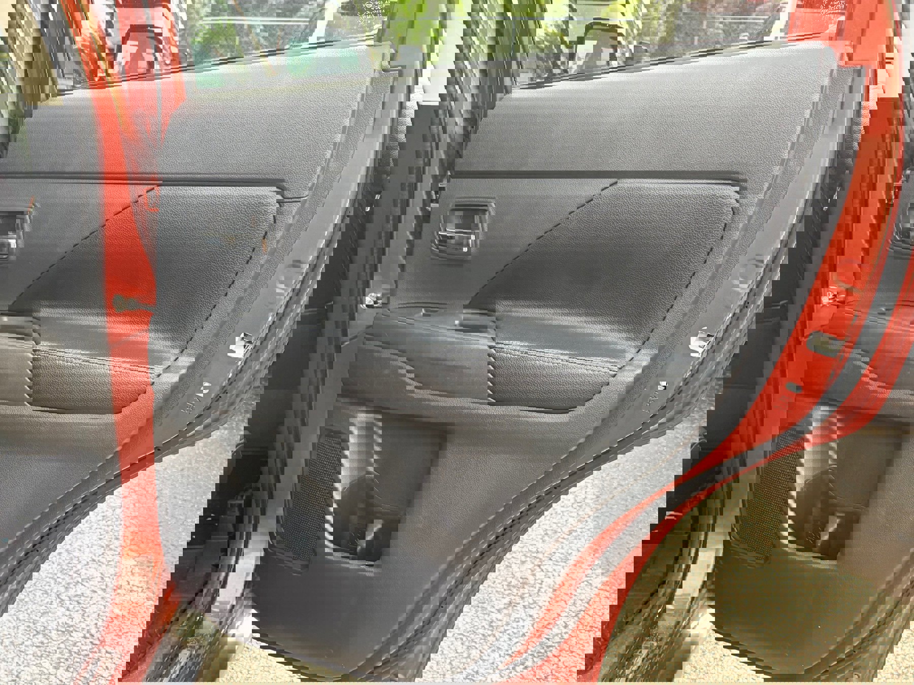 Used 2015 Mitsubishi Outlander SE image 8