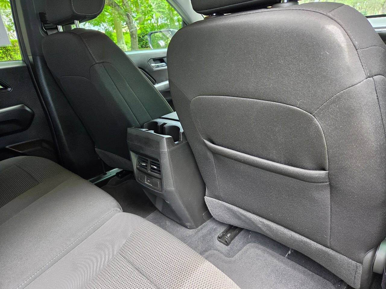 Used 2025 Chevrolet Colorado LT RWD image 12