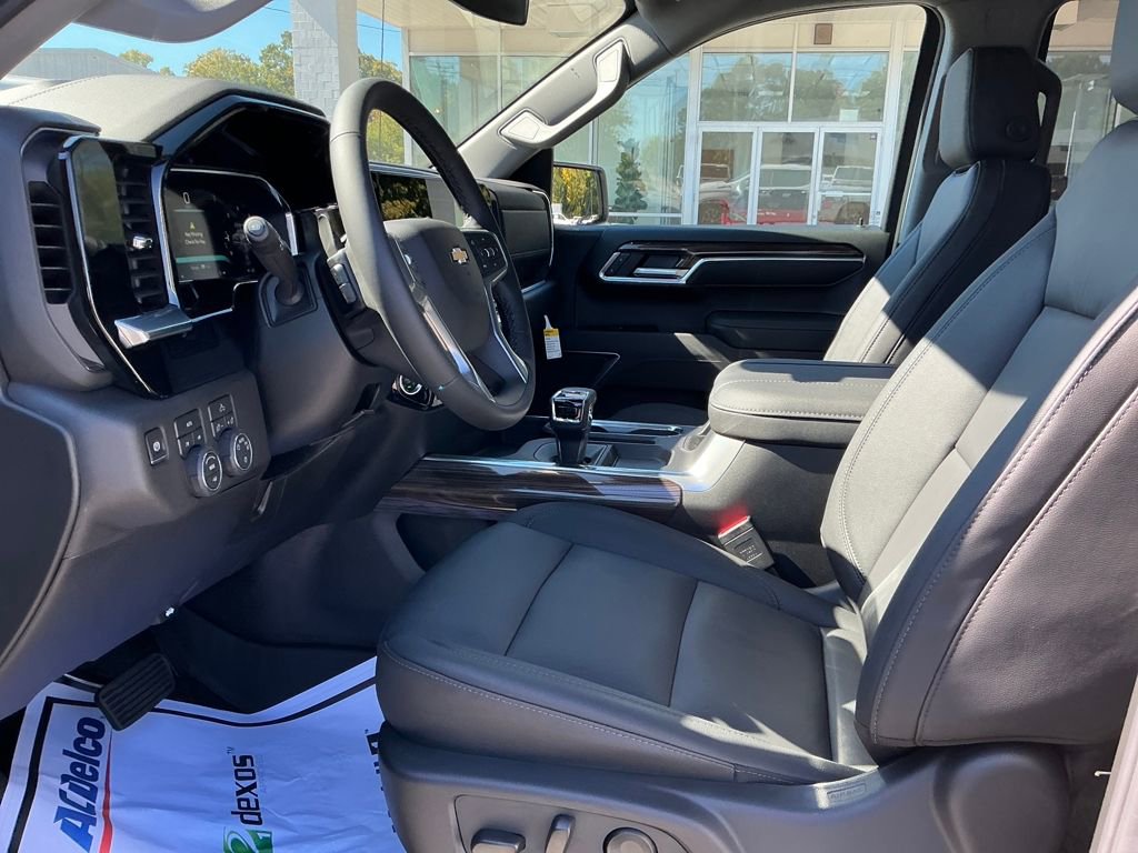 New 2026 Chevrolet Silverado 1500 LT w/ All Star Edition Plus image 9