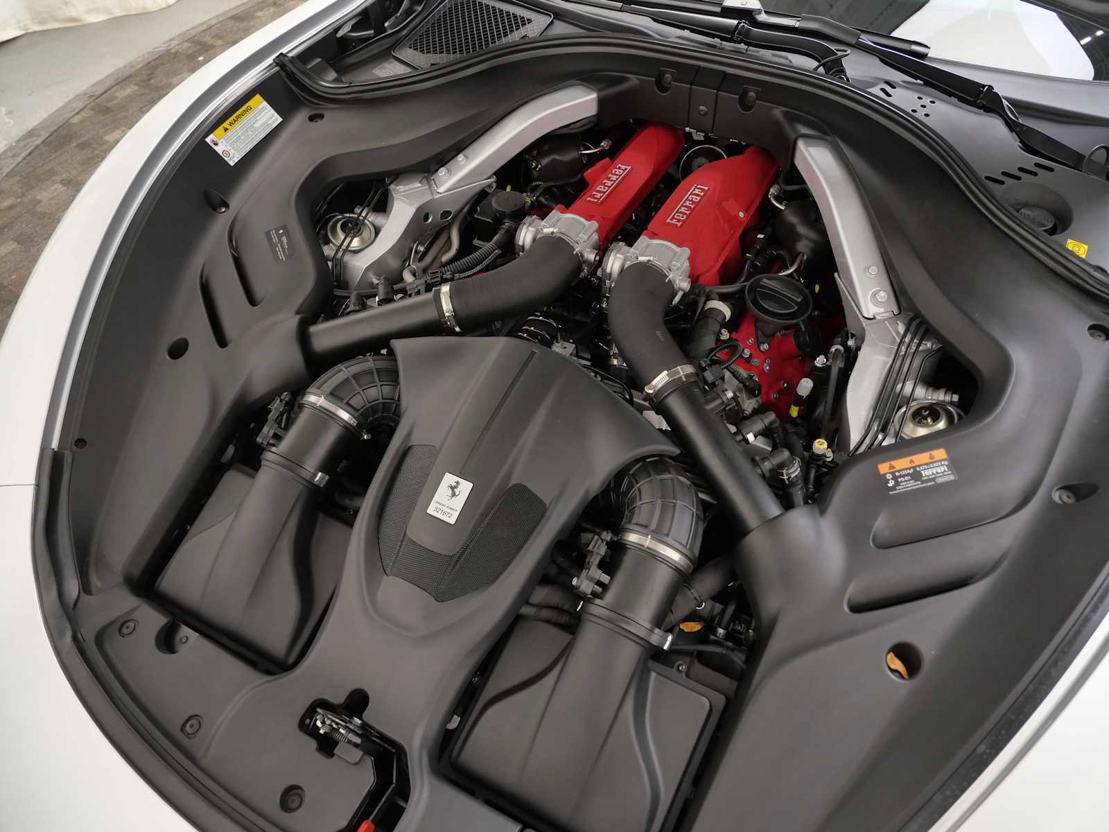 Certified 2025 Ferrari Roma Spider image 32