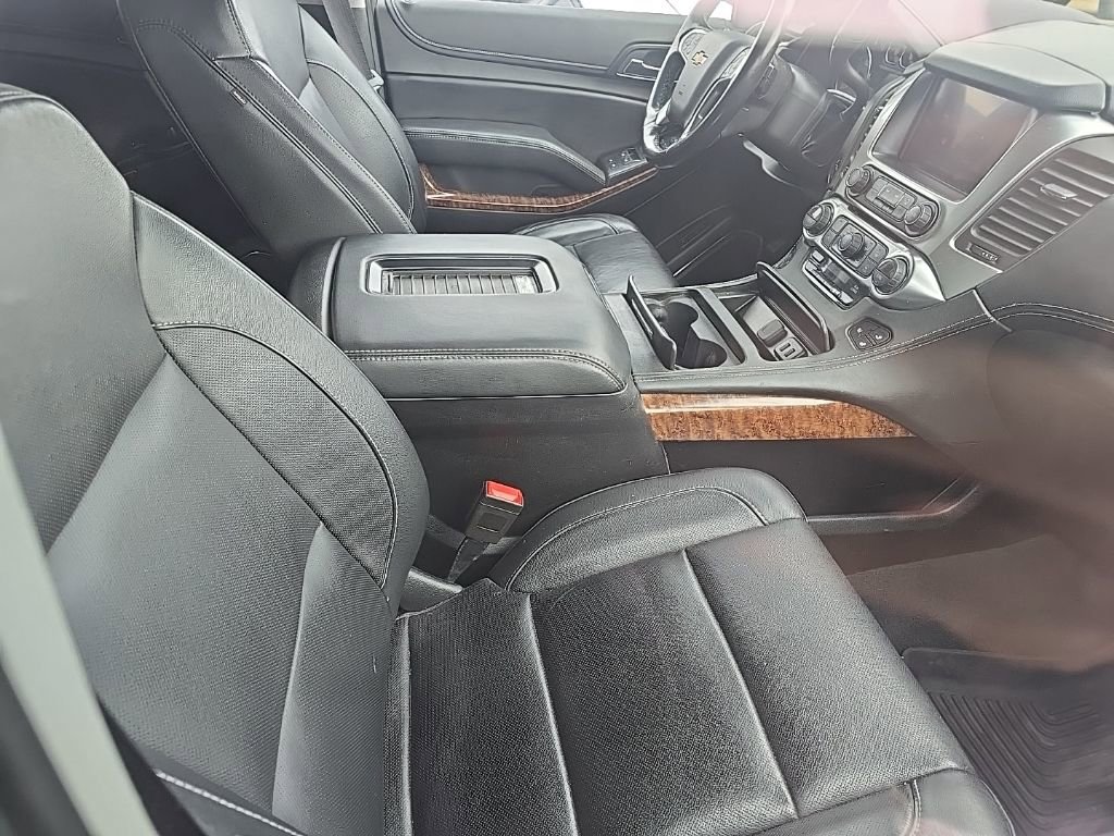 Used 2020 Chevrolet Tahoe Premier AWD/4WD image 3