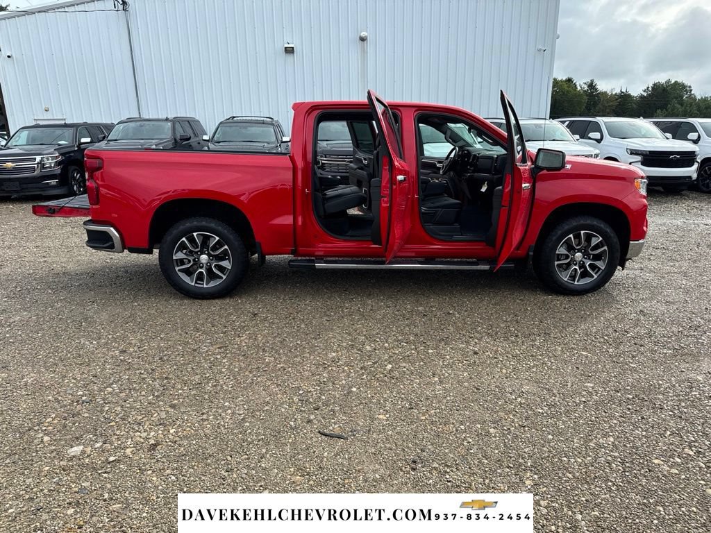 Used 2024 Chevrolet Silverado 1500 LT AWD/4WD image 32