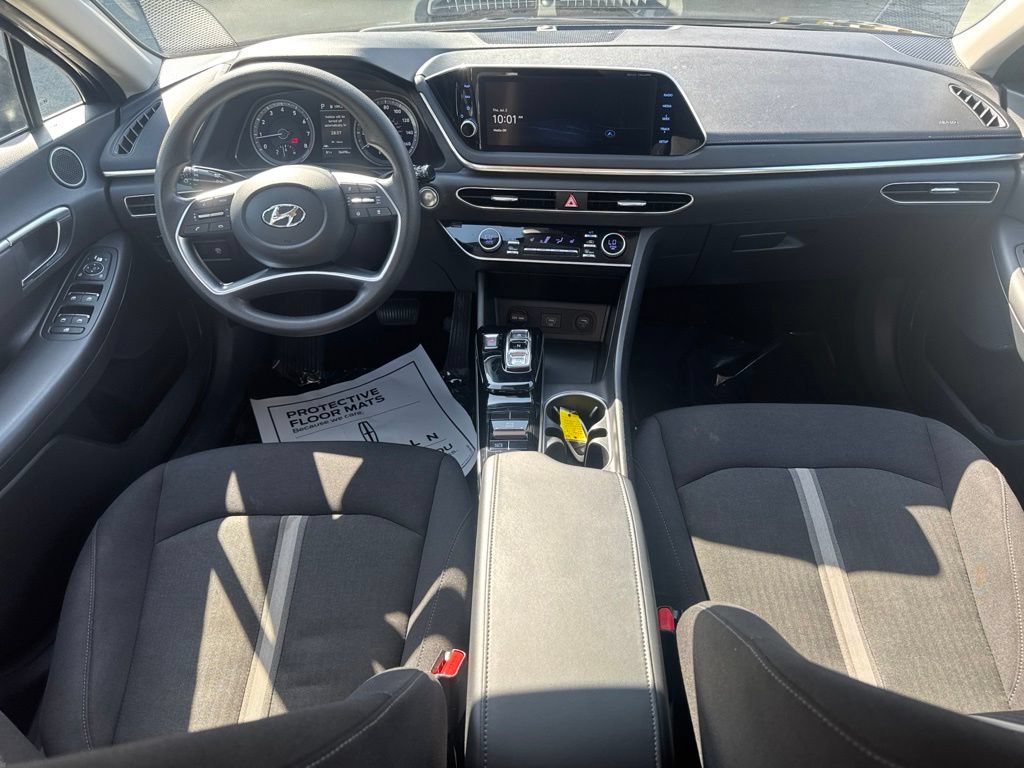 Used 2023 Hyundai Sonata SEL FWD image 2