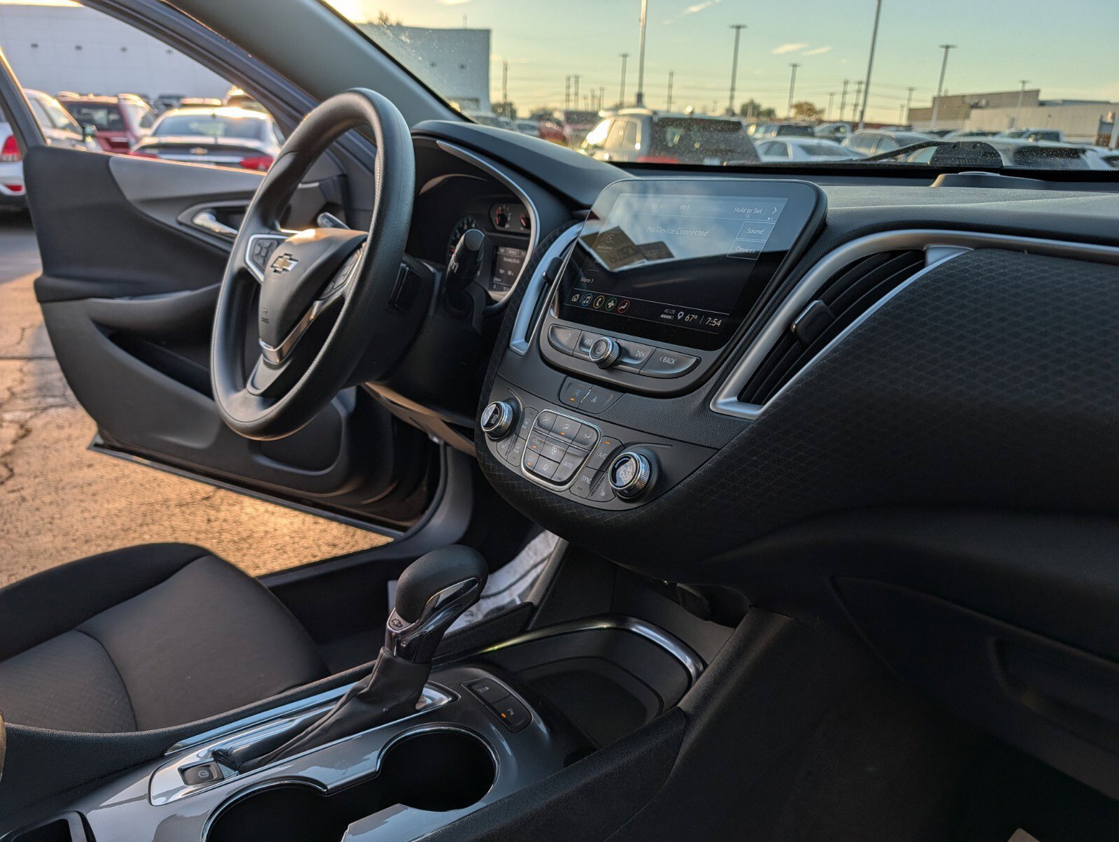 Used 2024 Chevrolet Malibu LT FWD image 22